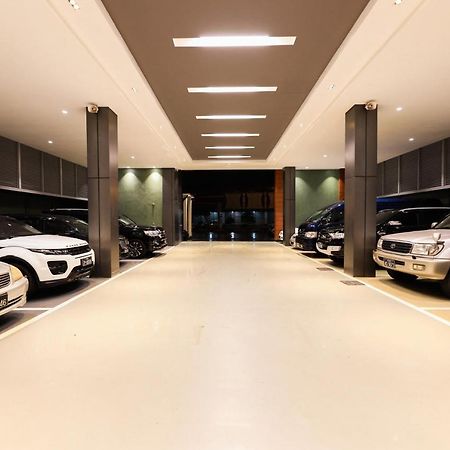 Hlaine Tet Hotel ヤンゴン エクステリア 写真