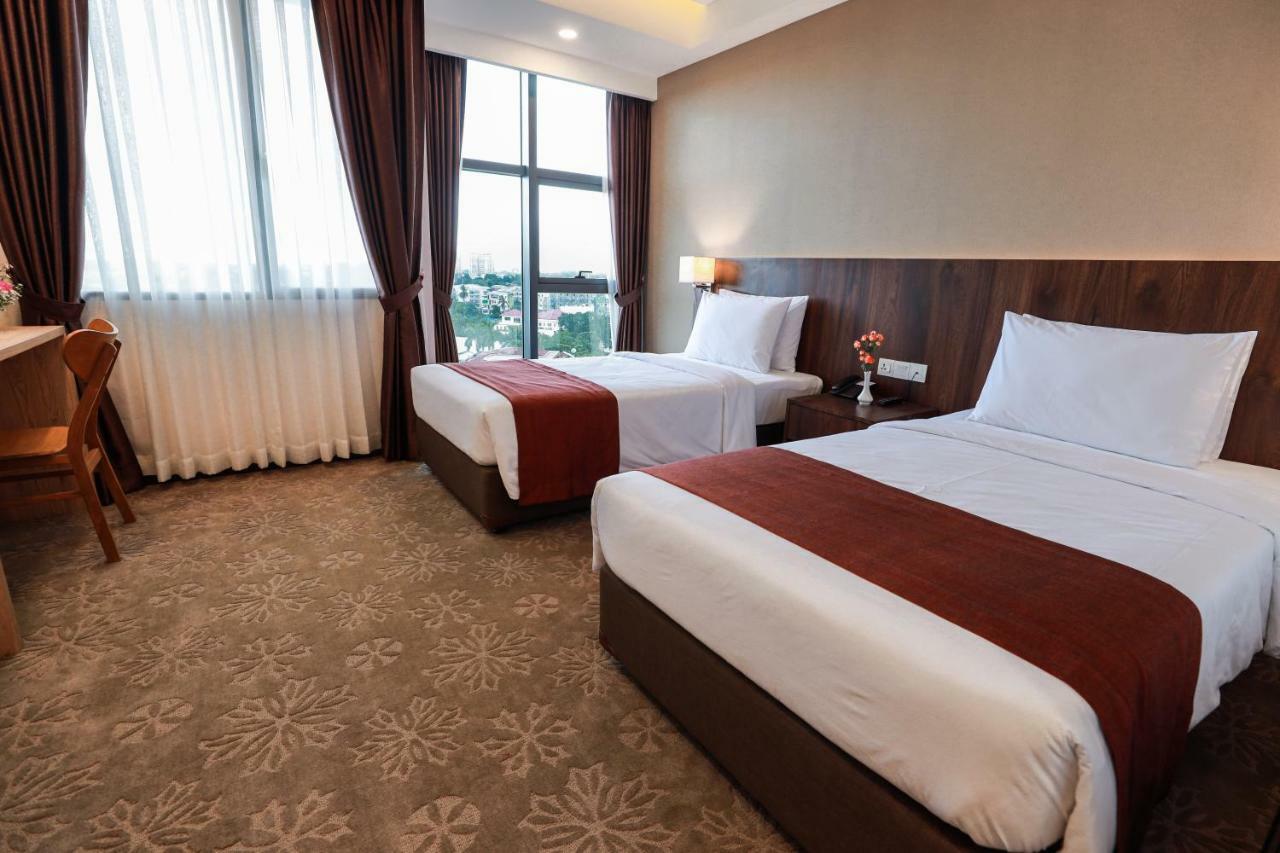 Hlaine Tet Hotel ヤンゴン エクステリア 写真