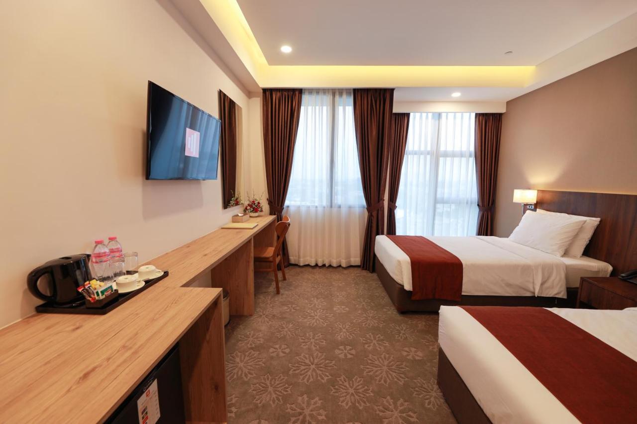 Hlaine Tet Hotel ヤンゴン エクステリア 写真