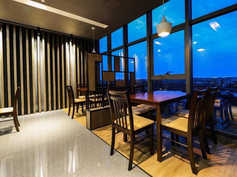 Hlaine Tet Hotel ヤンゴン エクステリア 写真